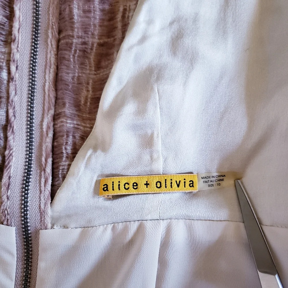 Alice + Olivia by Stacey Bendet Dusty Pink Ginger Rouched Fitted Dress Size 10 - Picture 10 of 16